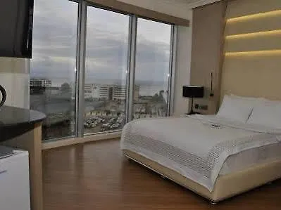 Aurum 4*